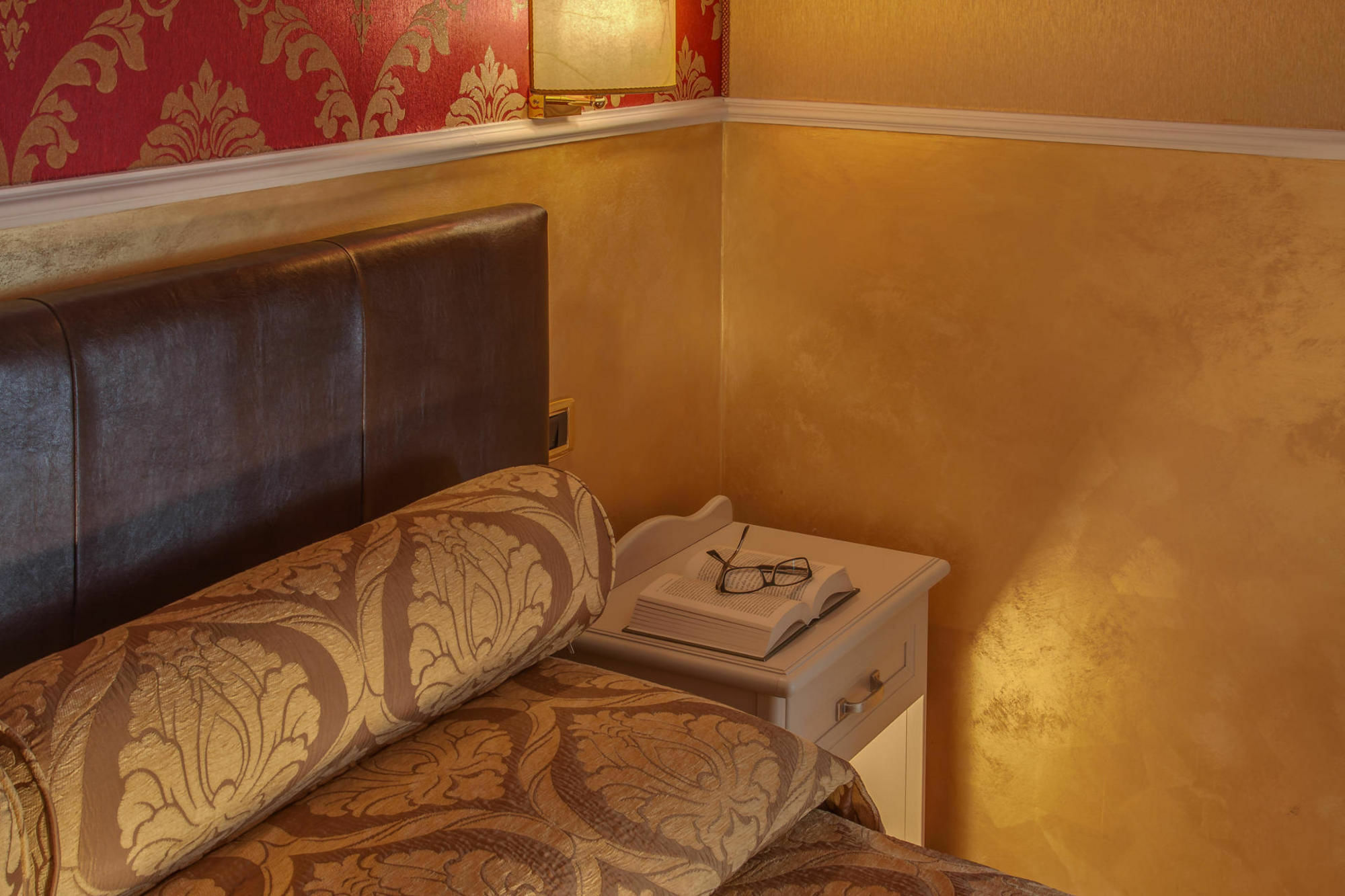 Quality In Rome Hotel Exterior photo